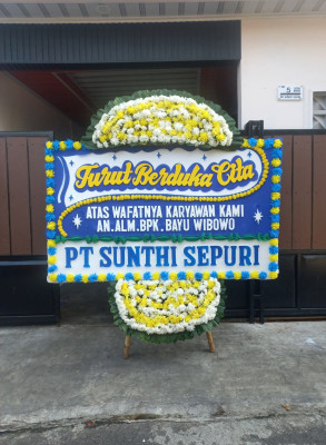 Papan Bunga Duka di Linggo Sari Baganti