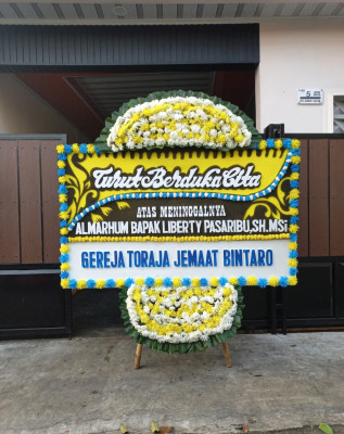 Papan Bunga Duka di Linggo Sari Baganti