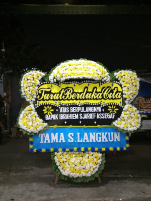Papan Bunga Duka di Linggo Sari Baganti